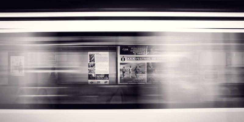 逆向思维制胜：基于ETF资金流极端波动的反向交易策略实证研究