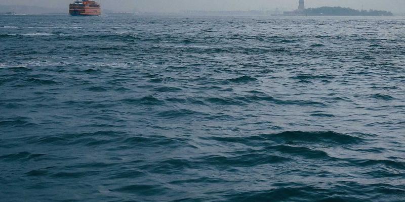 逆向思维制胜：运用期货工具捕捉并购套利中的反向交易机会