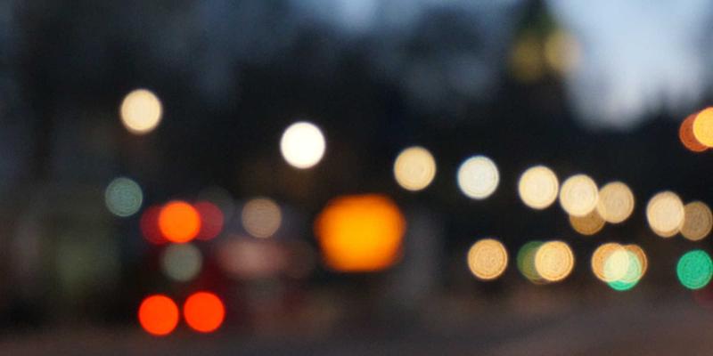 黄金作为反向交易工具：当美元流动性危机打破传统资产相关性时的投资分析